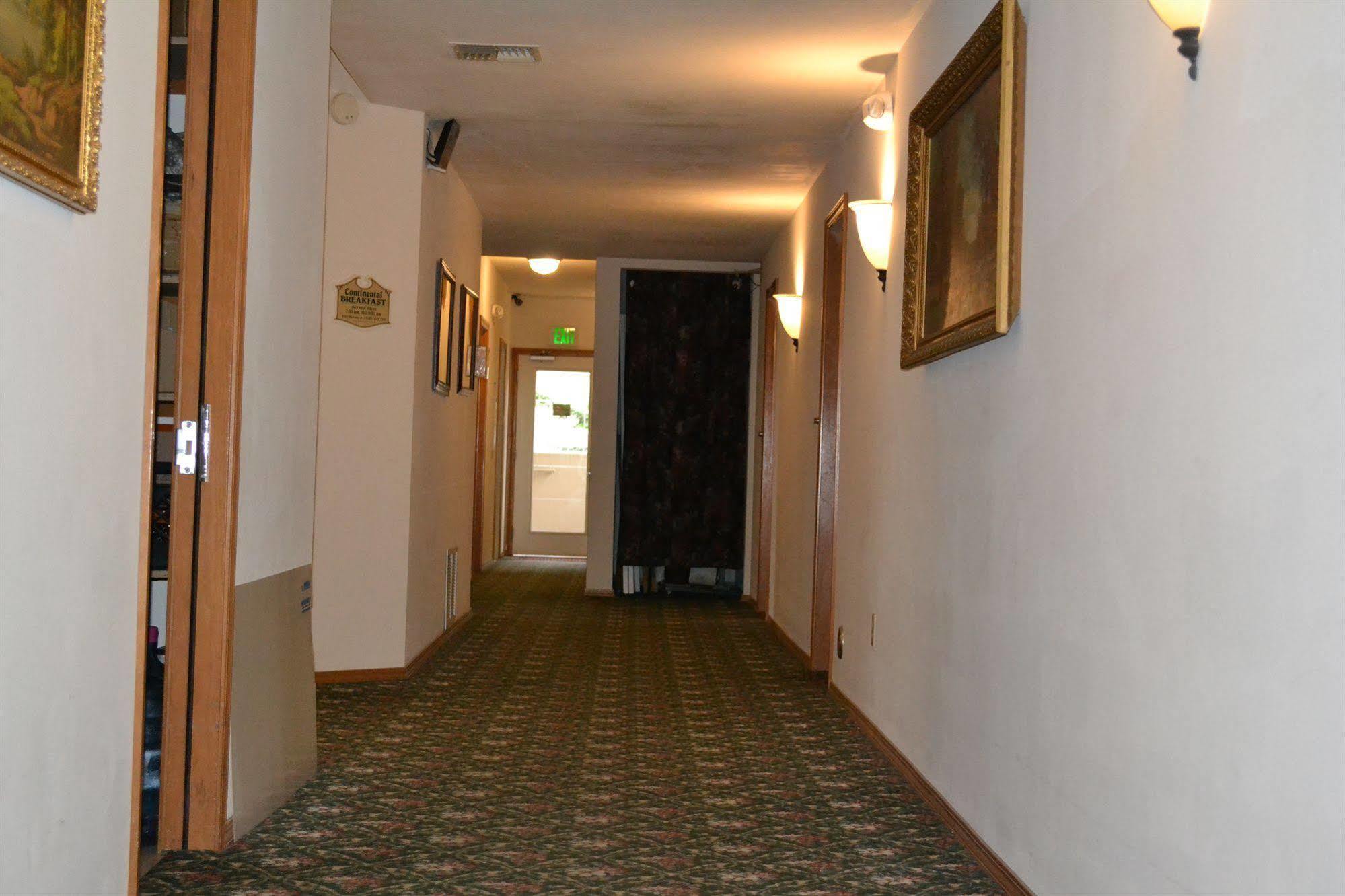 אנאקורטס Anaco Bay Inn מראה חיצוני תמונה