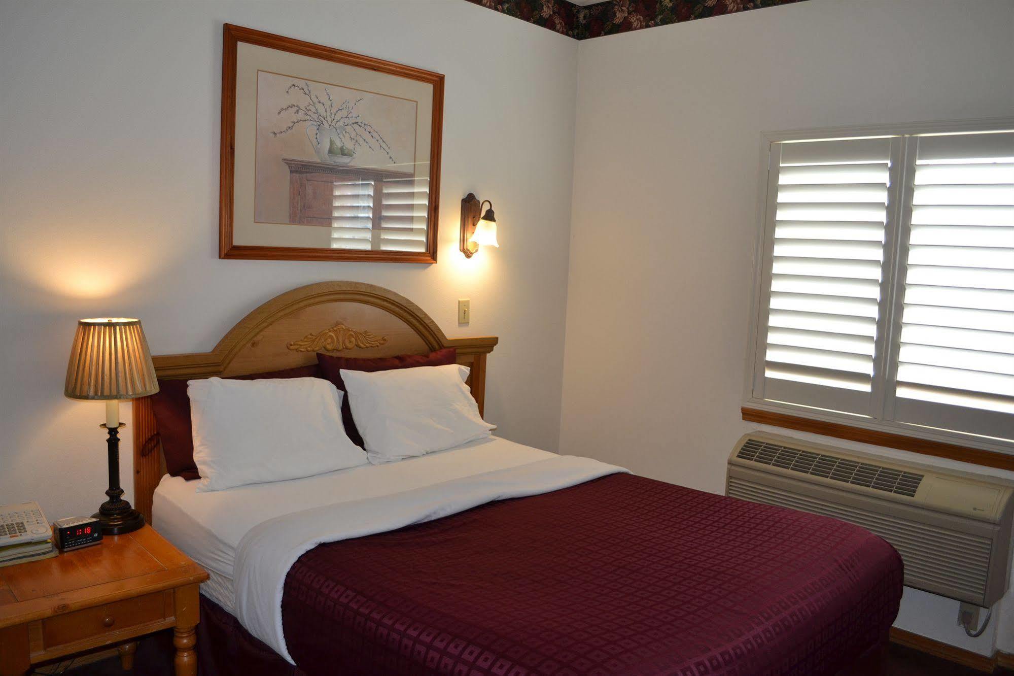 אנאקורטס Anaco Bay Inn מראה חיצוני תמונה